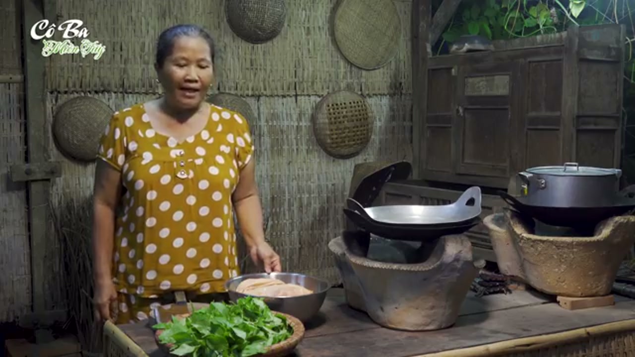 Lẩu gà lá é chua cay ấm bụng ngày mưa - Cô Ba Miền Tây